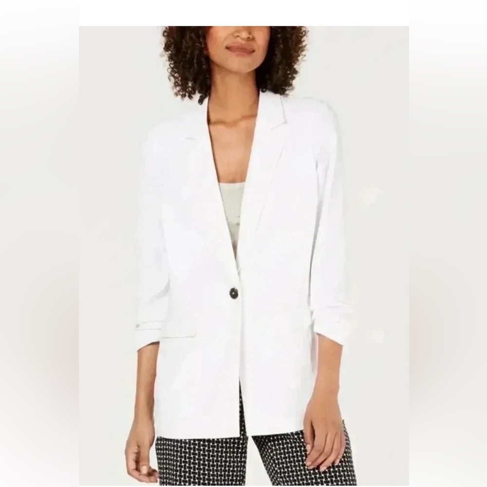 Alfani 3/4 sleeve white blazer